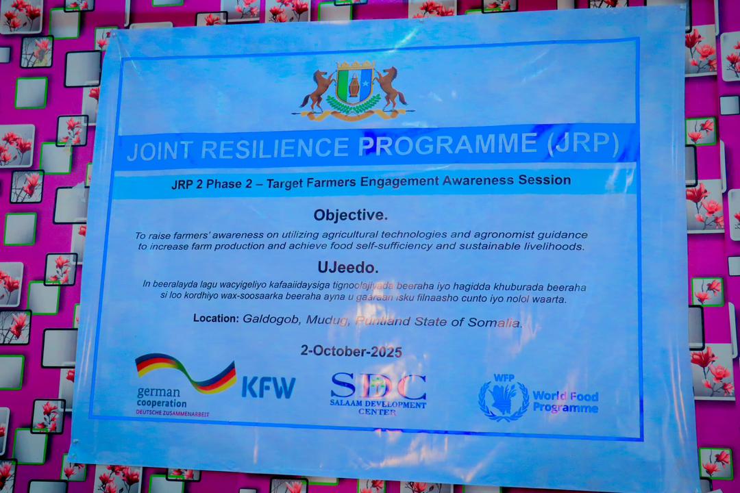 SDCSOM's tweet image. Progress in community empowerment is unfolding in #Galdogob! Under the #JRP Phase 2, led by @SDCSOM in partnership with @WFPSomalia, farmers participated in an awareness session on sustainable farming, modern technology, and cooperative growth — driving #ZeroHunger in Somalia.