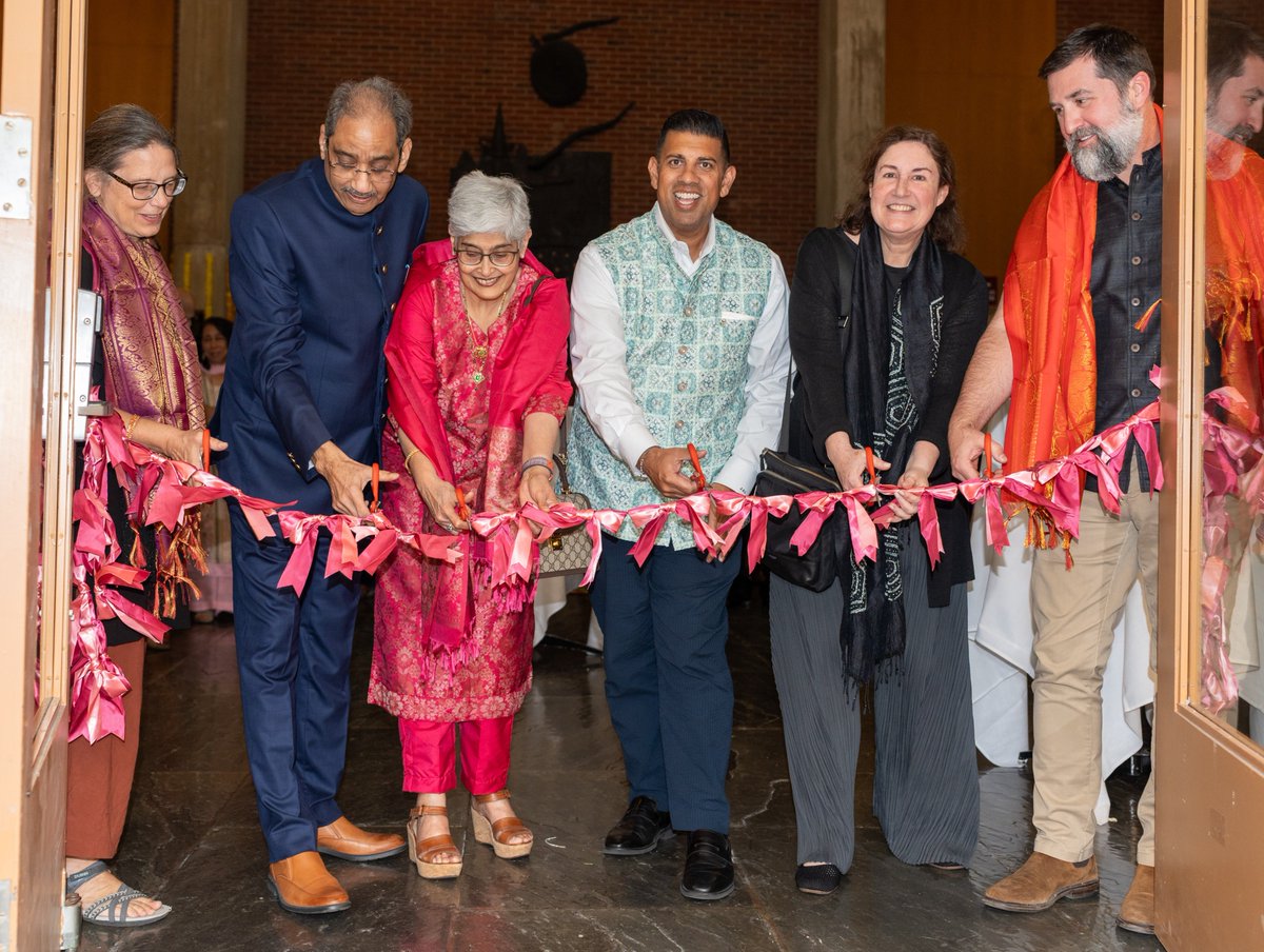 dograartfoundn's tweet photo. Brockport, NY | Oct 3 2025 The exhibition Miniature Splendor: A Journey Through Indian Painting Traditions opened at SUNY Brockport
With @SenatorCooney, Dr. DarielleMason, Dr. Natalie Sarrazin &amp; Prof Tate Shaw, joined by Dr Vikram Dogra @dograartfoundation
https://t.co/y0ddWQjrx7 https://t.co/JRkUbB2j4y