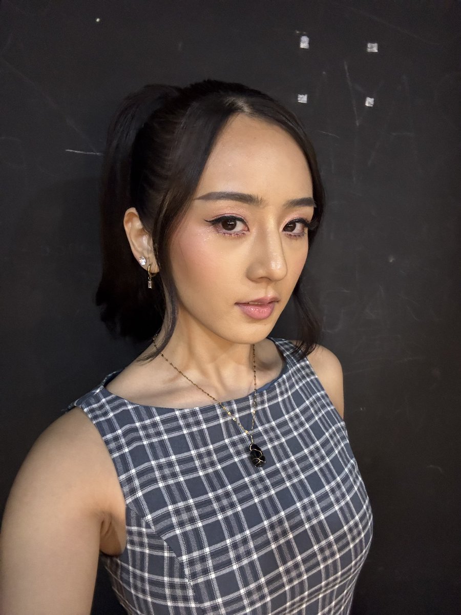 VivaOnePH's tweet photo. Ilang ligo at dasal pa ba para maging ganito ka-ganda? 

Bad Genius: The Series final episode, streaming na mamaya only on Viva One!

Viva One, Bida Ka Dito!

#VivaOne #BadGeniusTheSeries #BadGeniusPh #BGTSBeatTheSystem https://t.co/02AuBGfa1E