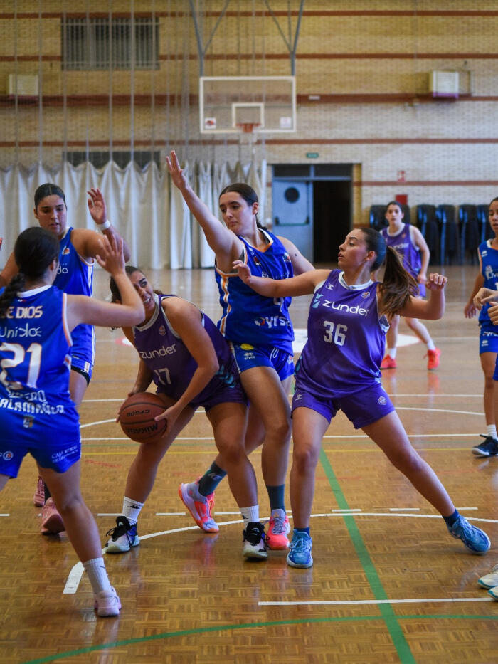 PBcantera's tweet image. #BasketCyL #Femeninos|

💜 DÍA ACIAGO, EN CUANTO A RESULTADOS, DE LOS EQUIPOS FEMENINOS

✍️ palenciabaloncesto.com/es/noticia/ver…

📸 Carlos Riol

#CanteraMorada
#CDMaristas
#GuerrerasMoradas
