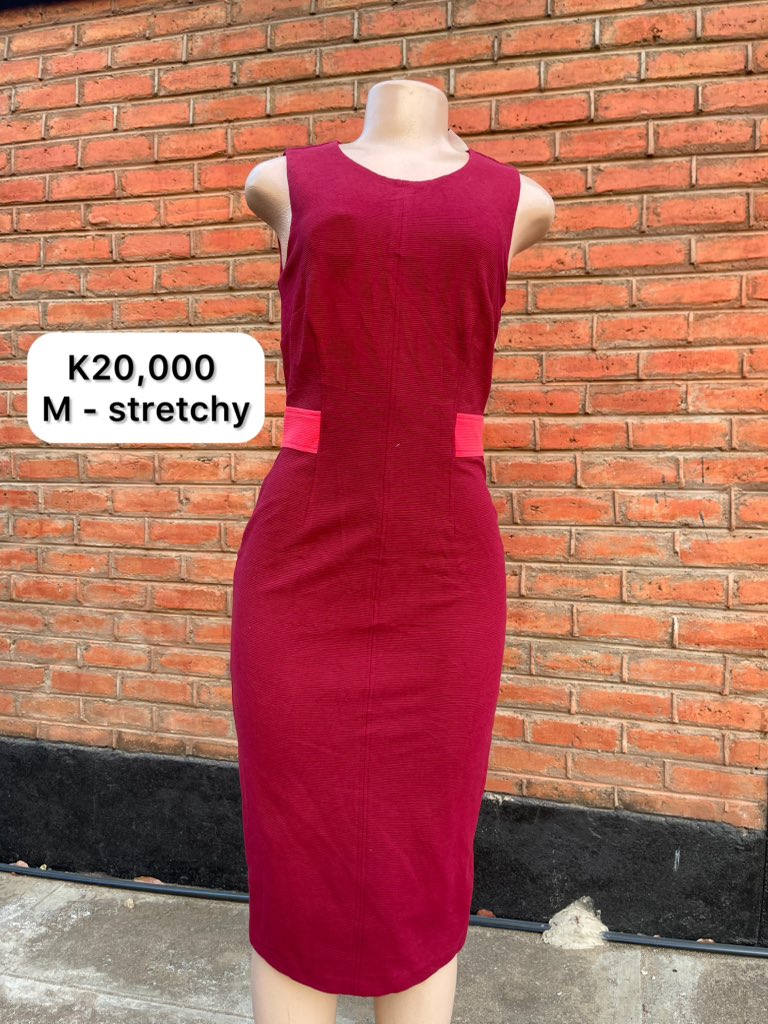 Khandisa101's tweet photo. Thrift dresses available. Different sizes different types! We’re in Blantyre Chinyonga.
0997823603 https://t.co/P3BYchEjWu