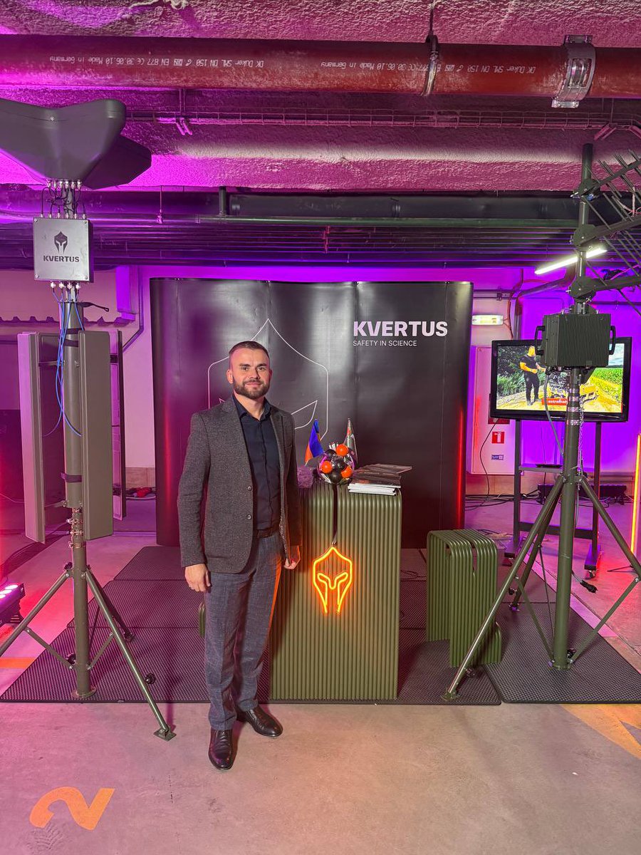 Kvertus tweet media