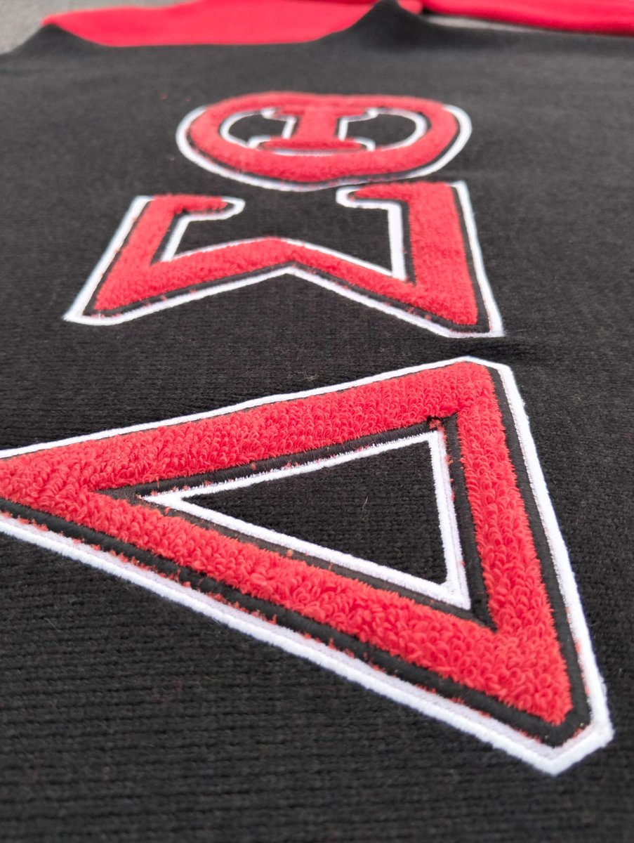 ZS_KNITWEAR's tweet image. Custom Sweaters by ZS Knitwear: 
Some things just make winter special, and our new sweater designs of sweaters are one of them. Feel the softness of its fabric as it keeps you warm and relaxed all day long.  #CustomSweaters #WinterEssentials #CozyAndChic #WarmAndStylish #Luxury