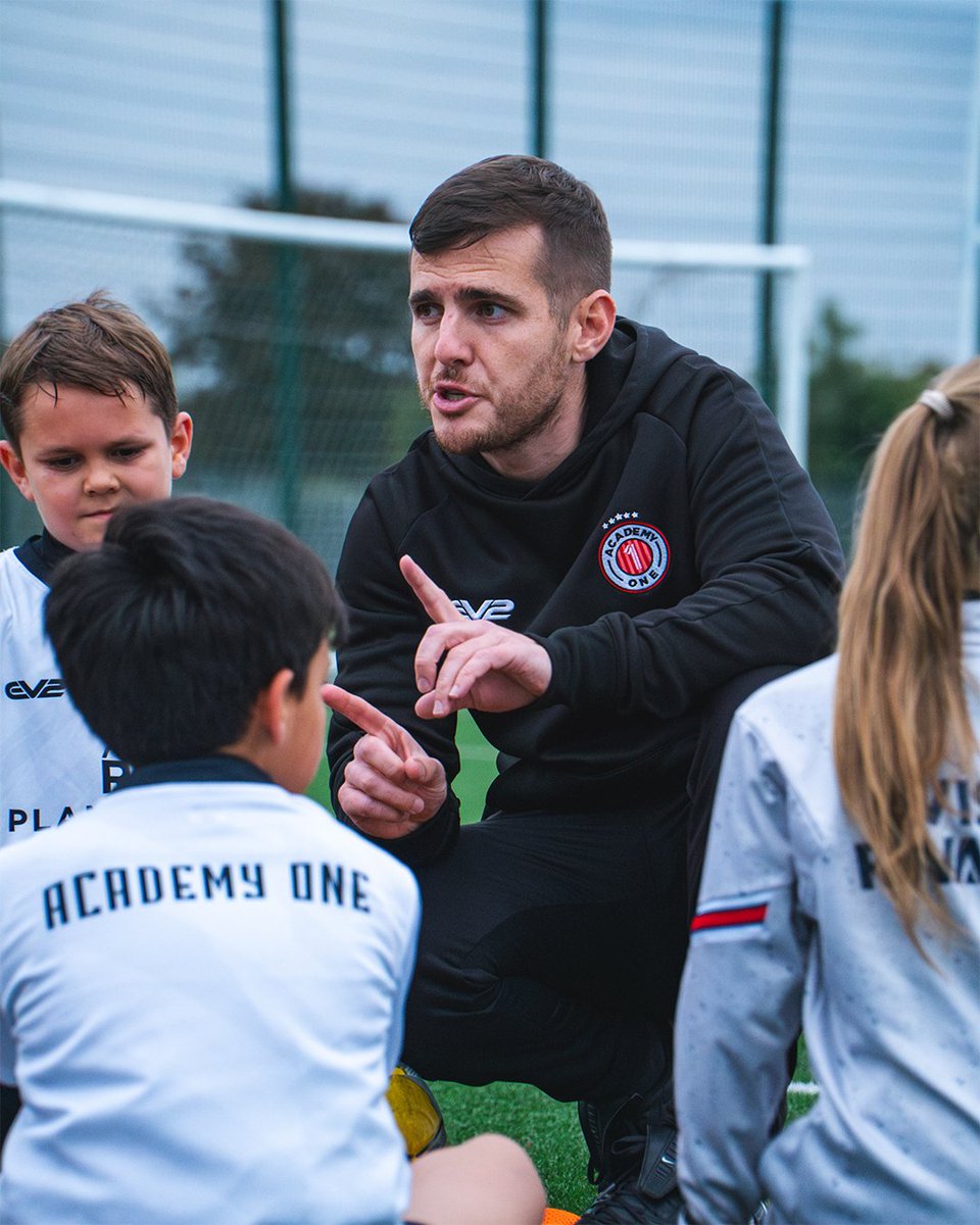 ev2sportswearuk's tweet image. Building tomorrow’s footballing stars ⭐️

We&apos;re proud to be partners with Academy One Football Coaching, supplying quality kits for the next generation chasing big dreams.

#EV2 | #DesignWithoutLimits
