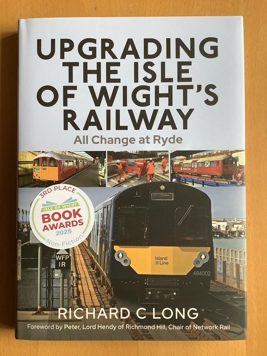 Richard Long tweet media