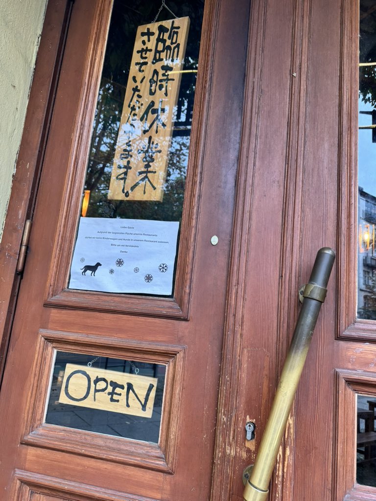 OPEN？(｢ﾟДﾟ)｢ｶﾞｳｶﾞｳ ラーメン食べサセテ🍜 #berlin #ramenlover