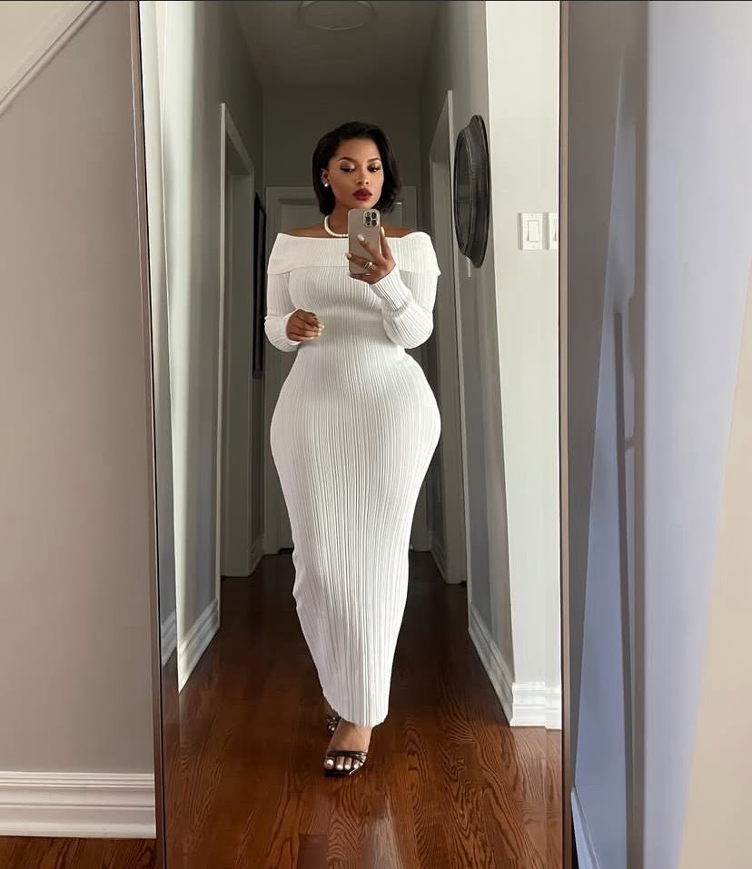 Bokotatv's tweet image. 🇨🇩📸 | Admirez cette belle créature congolaise.
Un mot pour @dev_yne 😍 

📌 PUB | PARTENARIAT 🚀
Boostez votre visibilité ! Écrivez-nous en DM ou sur 📧 Info@bokotatv.com 🔥

#Dedicace #DevIve #Classe #Canada #Rdc #Bokotatv