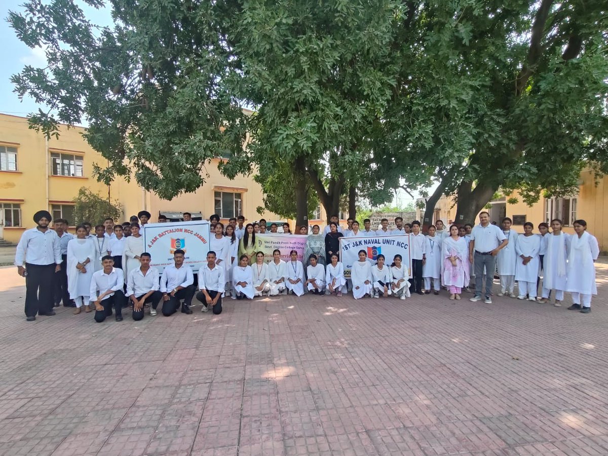 HQ_DG_NCC's tweet image. Under #SpecialCampaign5.0, cleaning of the offices &amp;amp; public places continued pan India. The campaign is reflecting the Prime Minister&apos;s Vision of Swachh Bharat and #ViksitBharat@2047
#NCCIndia #SwachhataHiSeva2025 #SwachhBharatMission 
@SethSanjayMP @SpokespersonMoD @adgpi…