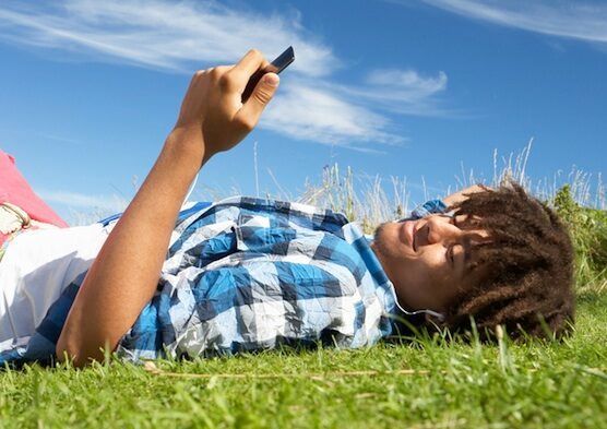 PennysmartCIC's tweet image. 📍 Want better mobile signal?
Find out which network works best in your area with this FREE postcode checker from Ofcom 👇
🔗 ofcom.org.uk/mobile-coverag…
📰 yourmoney.com/household-bill…
Helping you stay connected & make smarter choices 💡
#MobileCoverage #DigitalInclusion