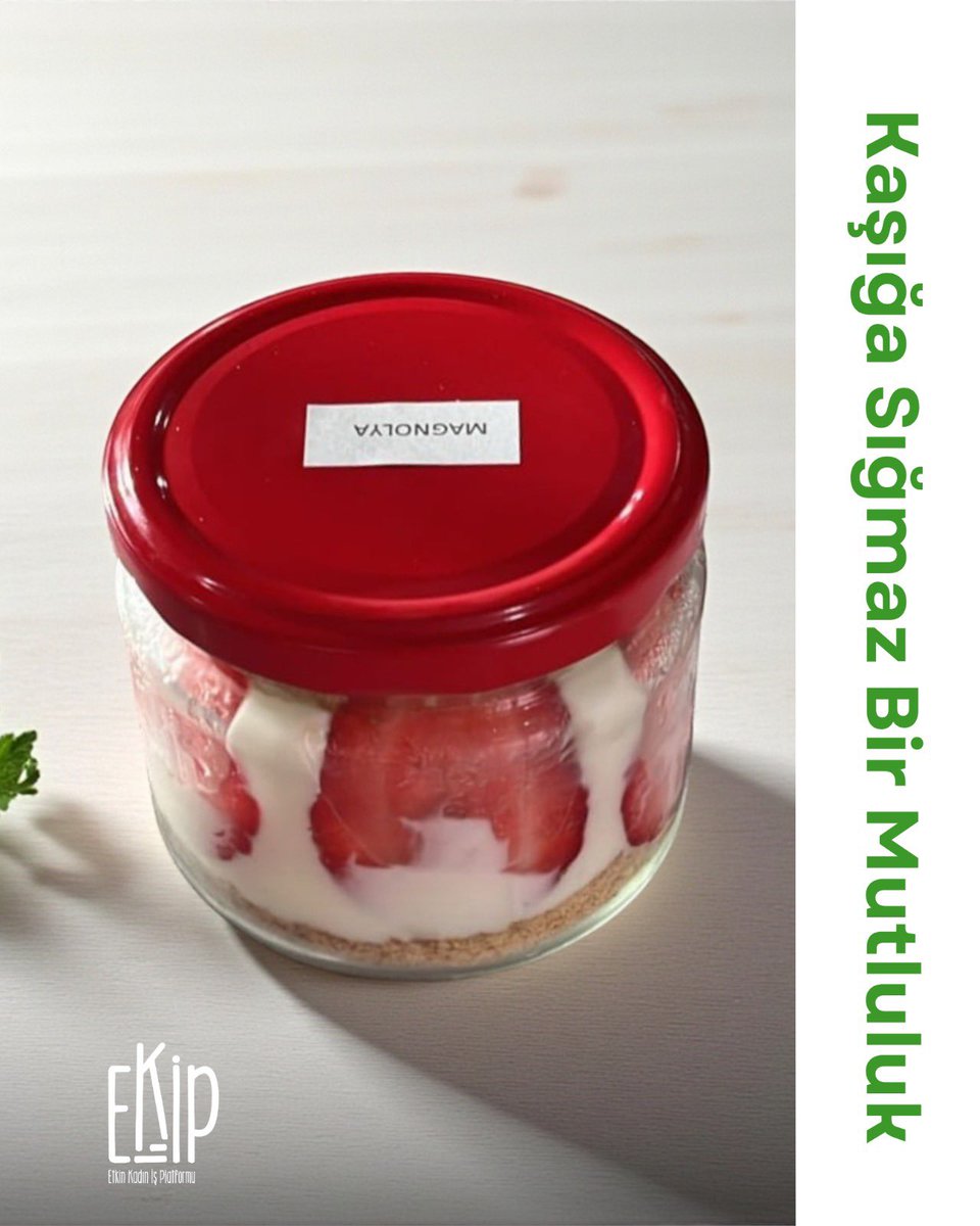 Tatlıyı da emeği de kavanoza sığdırdık. 🍓 

Ekip Platformu’nun kadınları tarafından hazırlanan ev yapımı magnolya tatlılarımız, hem göze hem damağa hitap ediyor.

Çilekli mi, muzlu mu? Her kaşıkta ayrı bir mutluluk var. Siz de bu tatlı hikayeye ortak olun. 💜