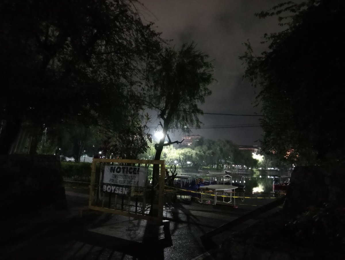 OnealoB30875's tweet photo. Latenight walk,..gusto ko lng sumigaw ..umiyakk 😭😭😭
Ikaw talaga takbuhan ko pag malungkot ako ehh 🥹 #altrbaguio https://t.co/6dUrzV1DUt