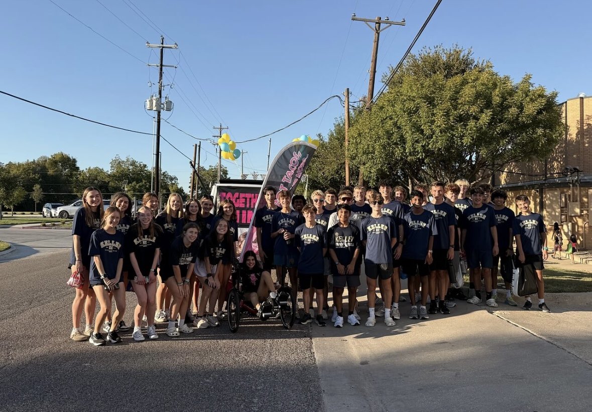 KHSSpeed's tweet photo. HOCO Parade🏖️🌊 https://t.co/bWDe2HAjid
