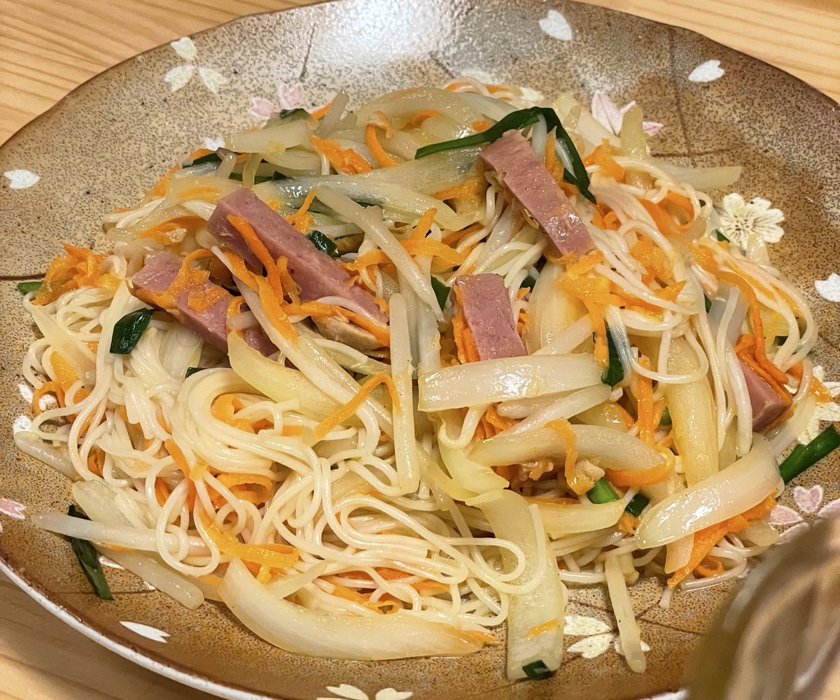 moon____jp's tweet image. 沖縄料理屋さんｷﾀーー👶🏻🌺🌴🍻
サービスすごくて感動中