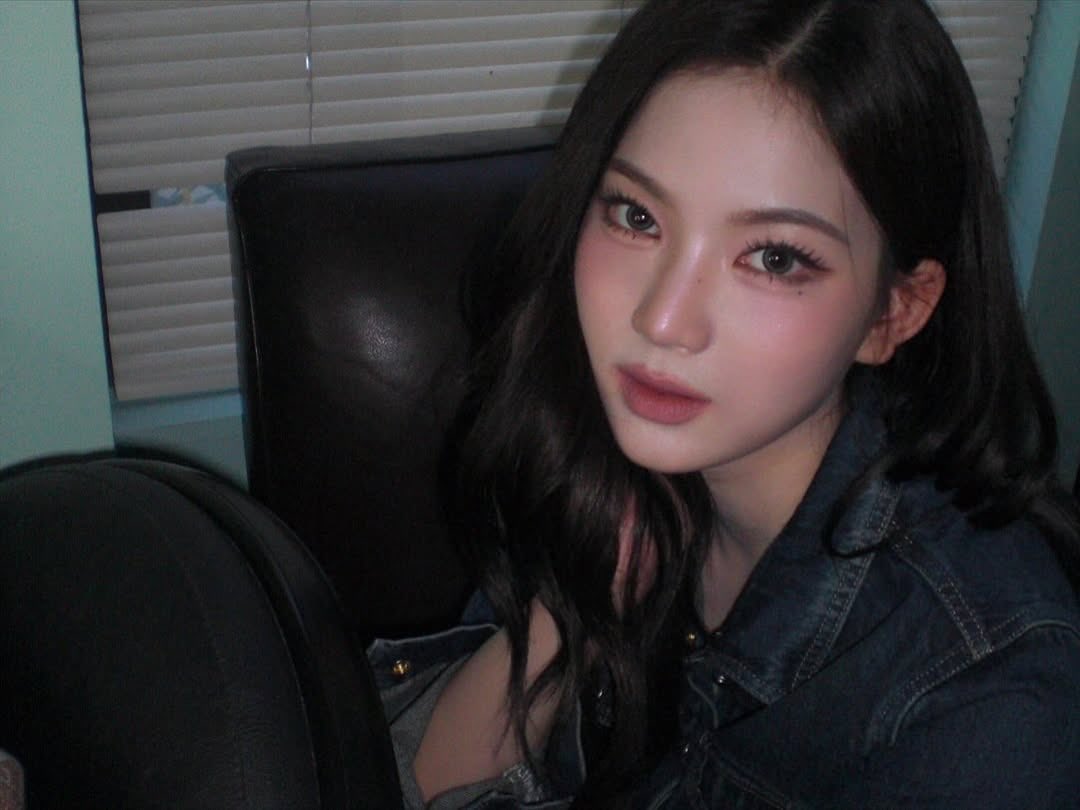 fleurswith's tweet image. isamovingon instagram update