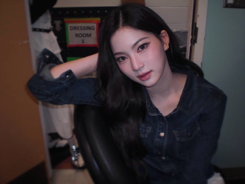 fleurswith's tweet image. isamovingon instagram update