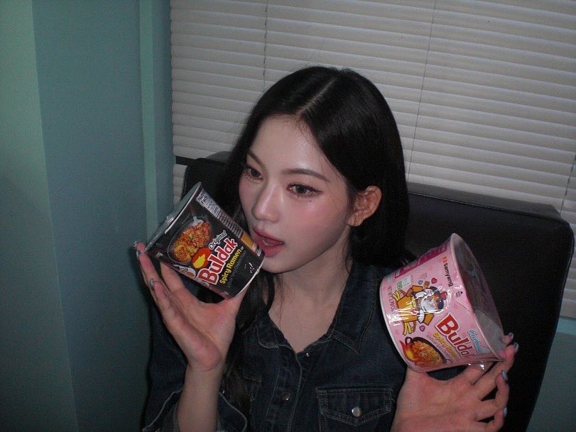 fleurswith's tweet image. isamovingon instagram update