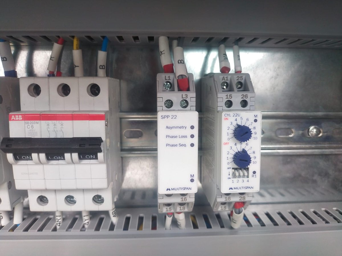 LPC_Automation's tweet image. 🔧 Smart Control Panel with Danfoss VLT Drives ⚙️
Custom-built for precise motor control:
✅ Screw, Agitator &amp;amp; Pump Control
✅ Auto/Manual + E-Stop
✅ ABB Contactors &amp;amp; Phase Monitoring
#ControlPanel #Danfoss #VFDPanel #Automation #LinearPowerControl #IndustrialAutomation