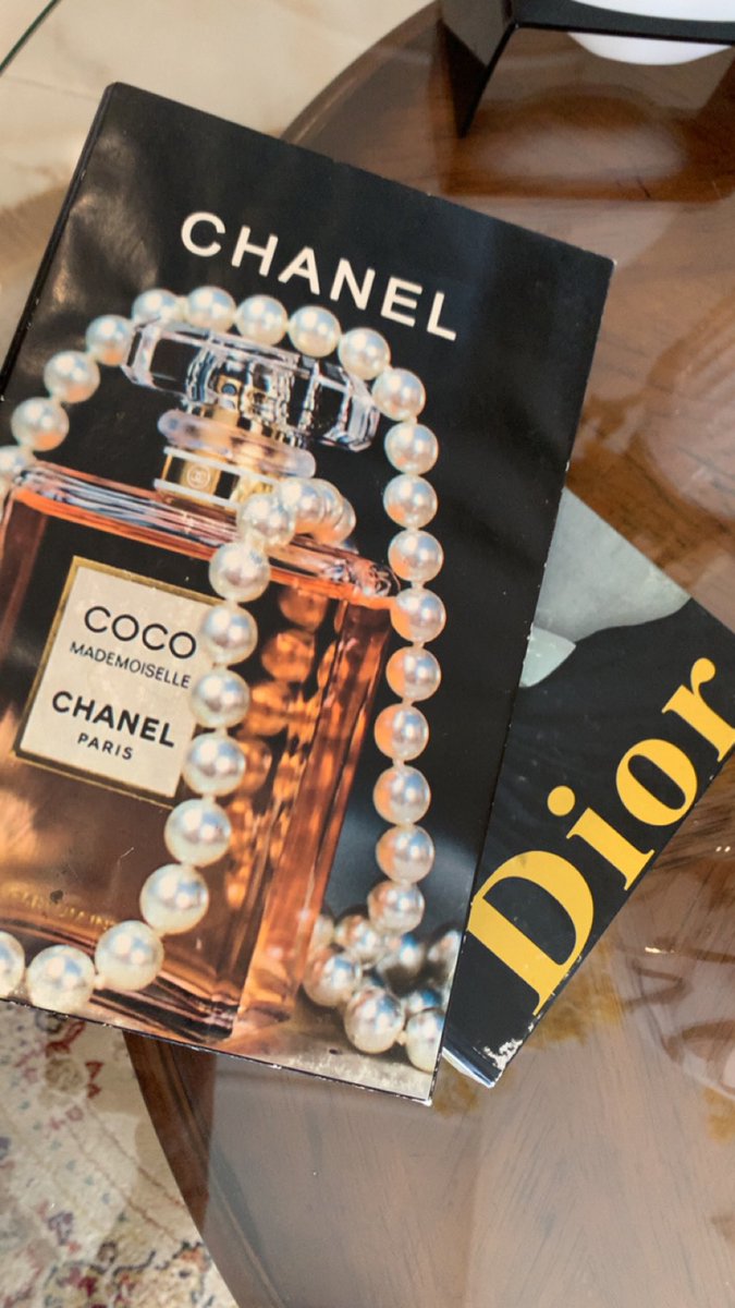 Took___'s tweet image. الصباح :
بدايات هادئة ودعوات ترفع 
للسماء ربي أجعل يومنا كله خير
صباح الخـير..💜🌷
🤚