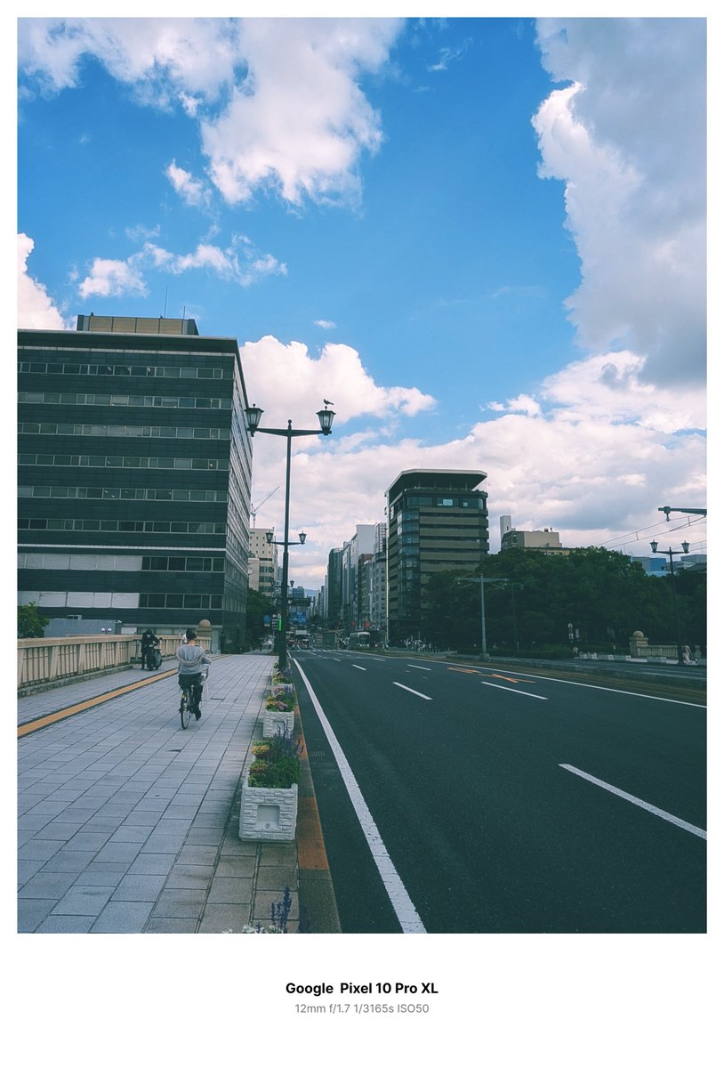 qDnMGL1nipJPGoI's tweet image. #streetphotography