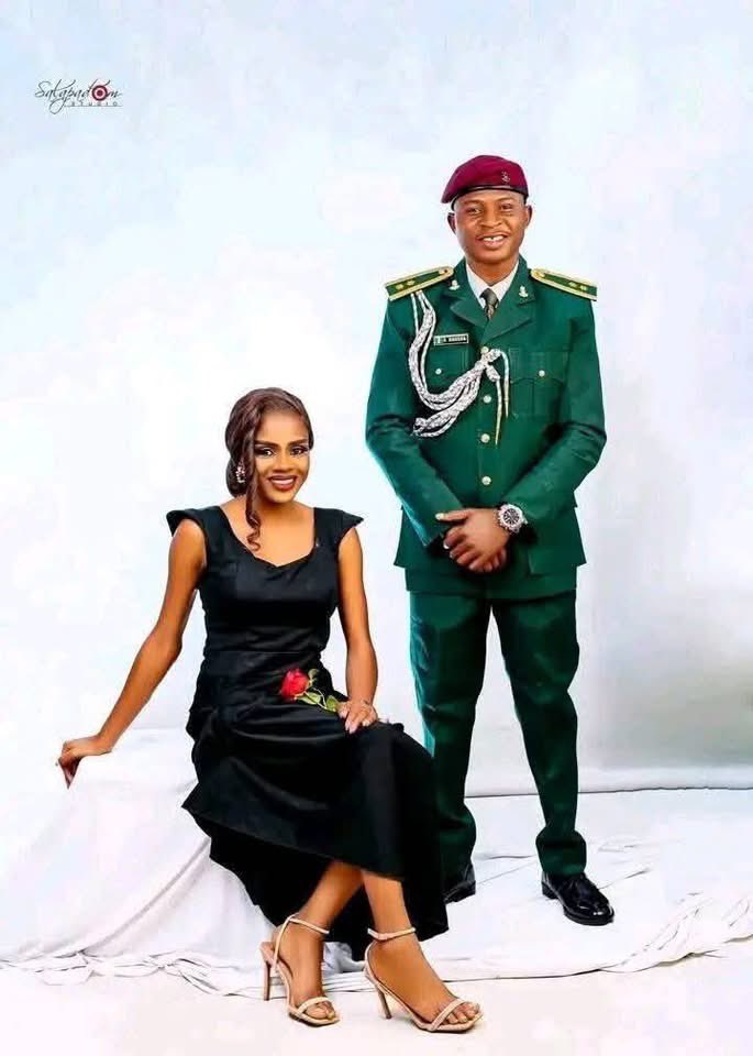 BolanleCole's tweet image. RIP Lieutenant Dr, Samson.

Dr Samson Haruna was a new recruited military officer from Jos.

He graduated as a medical doctor before joining the military and was commissioned in the army with the rank of lieutenant last year in 2024.

He got married to his wife Mrs Samson Haruna…