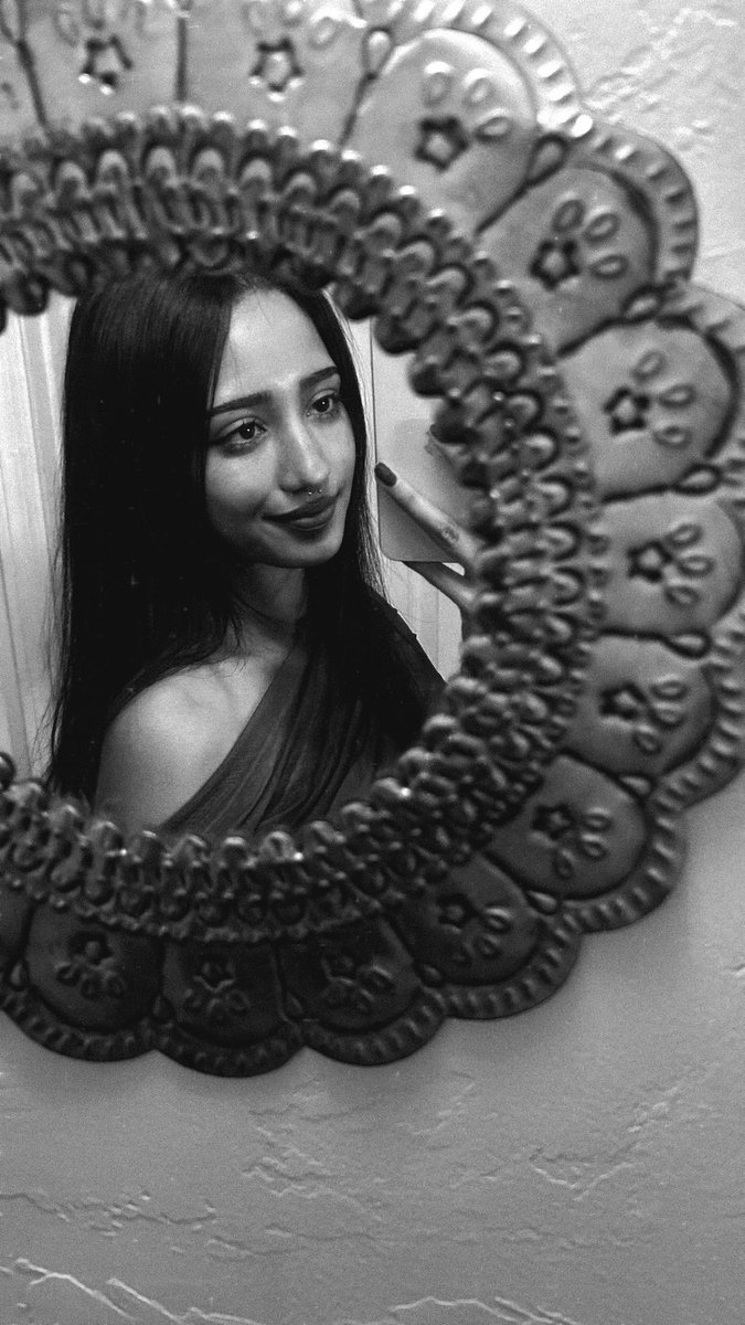 princess ari tweet media