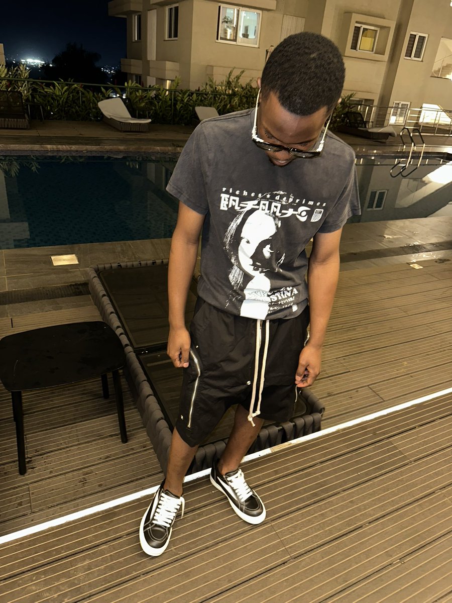 dayoungicon's tweet photo. Niggas can't stop shit, shit continues https://t.co/ndaNL2KDMW