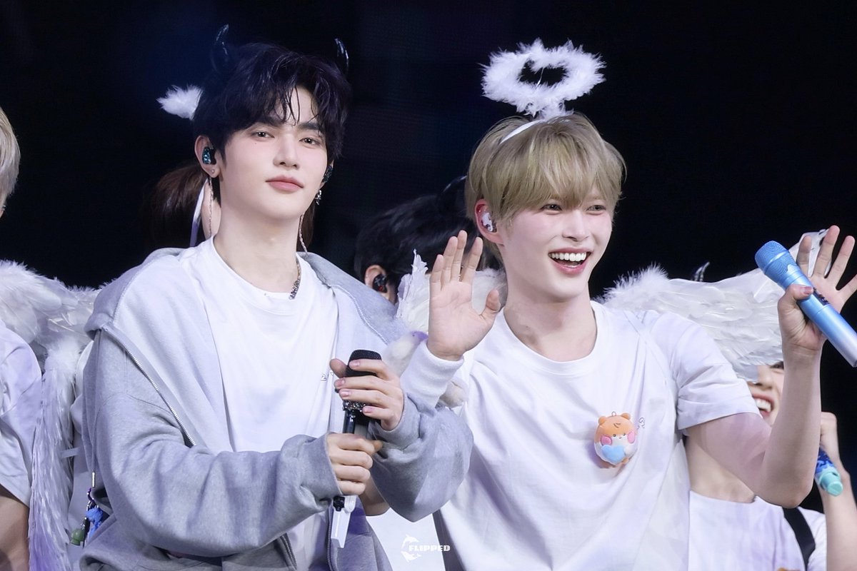 251005 서울 콘서트 HQ

🥺🥺

#장하오 #ZHANGHAO #章昊 #ジャンハオ
#성한빈 #SUNGHANBIN #成韩彬 #ソンハンビン
#ZB1   #ZEROBASEONE    #제로베이스원