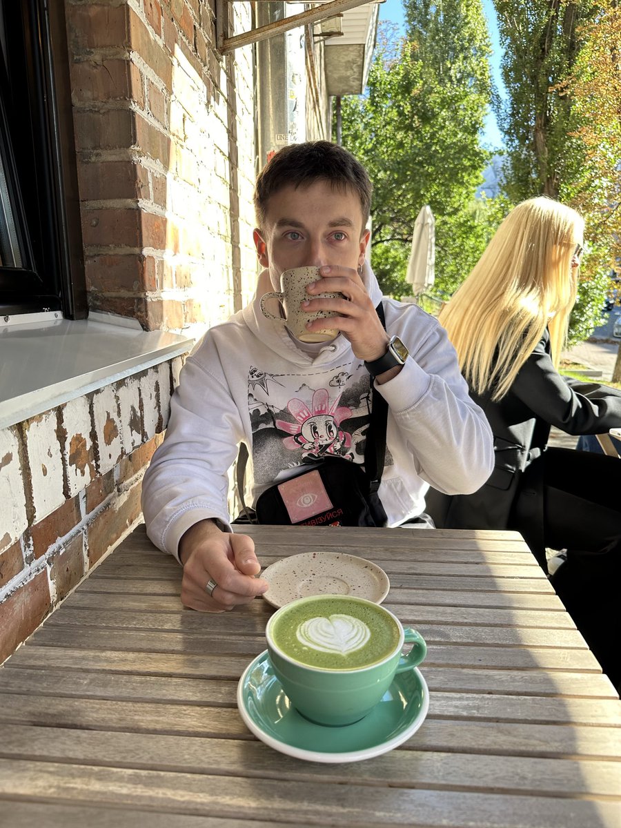 Доброго ранку, віддавайте ваші гримні🌚

send.monobank.ua/jar/8jyWpu9xgB