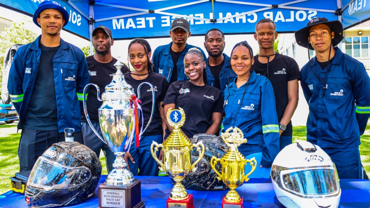 cutfsonline's tweet image. Two-times champions: CUT engineering students crowned overall winners at the Eco-Vehicle 2.0 Challenge

Once again, CUT Engineering students have demonstrated that CUT produces well-rounded graduates, fully equipped to lead in a rapidly evolving world.

#ThinkingBeyond
