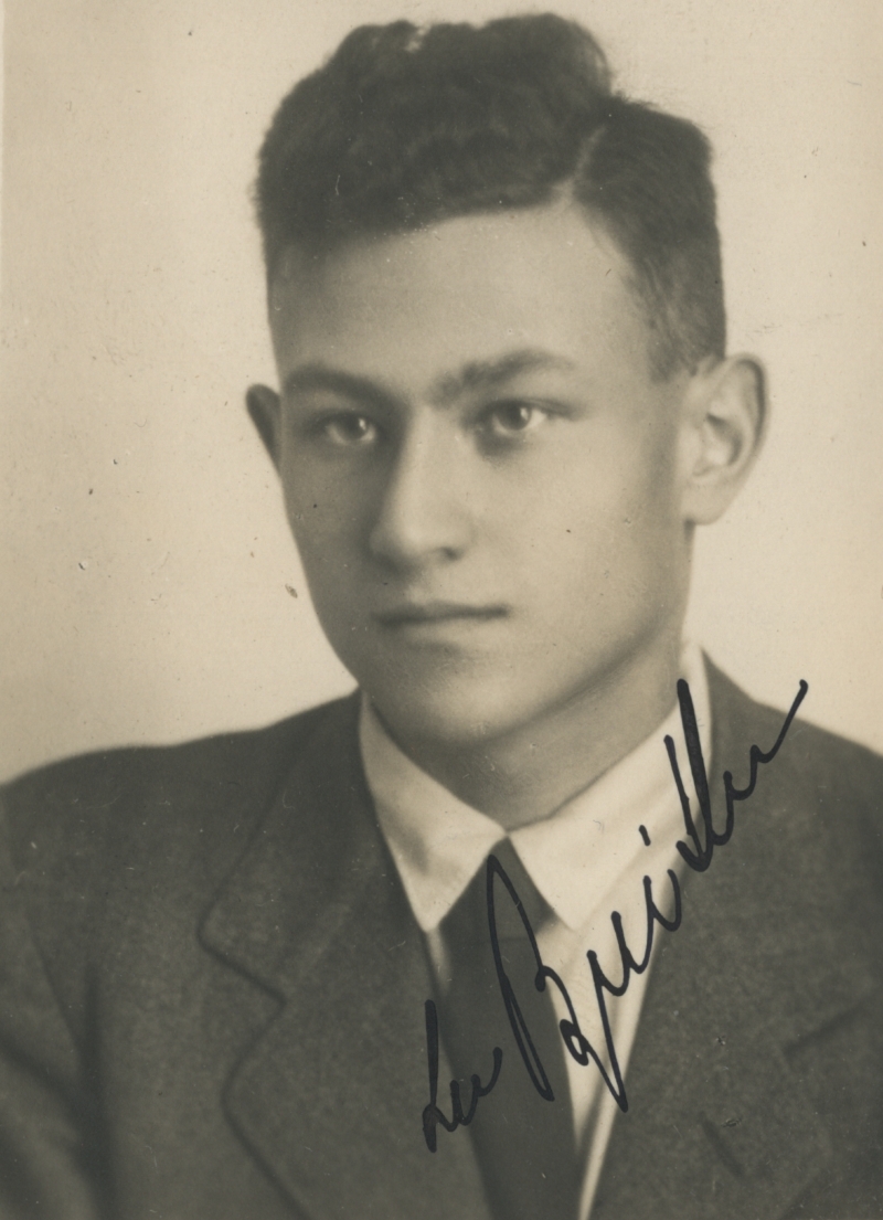 8 October 1922 | A Czech Jew, Leo Breitler, was born in Prague. 

He was deported to #Auschwitz from #Theresienstadt ghetto on 6 September 1943. He did not survive.