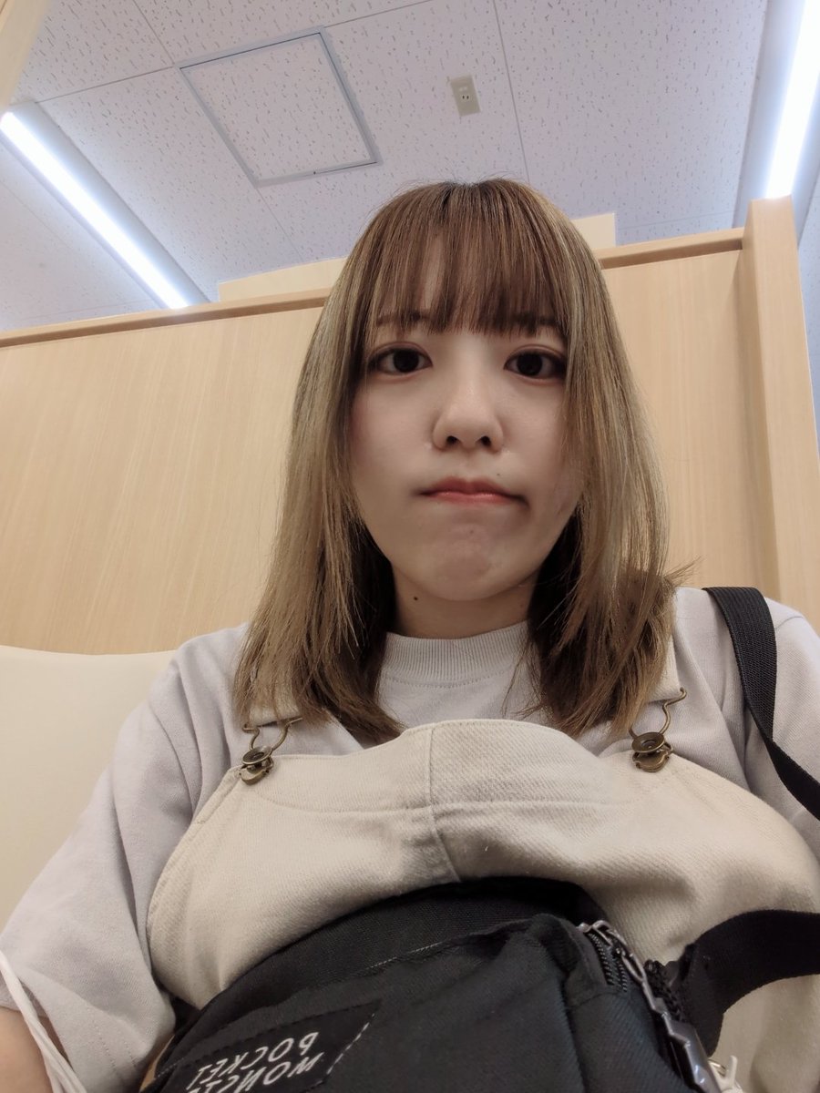 t0_mat0ma's tweet photo. 病院デー
コンタクト高すぎ！！ https://t.co/nfOUI9kbw5