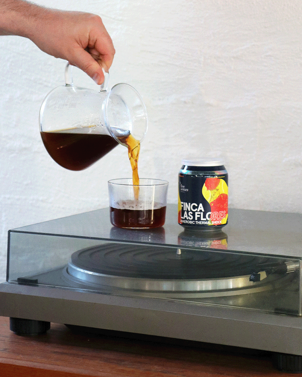 The Vergara brothers are serving up more than just coffee, they're fusing tradition with bold innovation. This Sidra Bourbon lot undergoes multiple stages of anaerobic fermentation and a warm thermal shock, unlocking complex and captivating character ☕