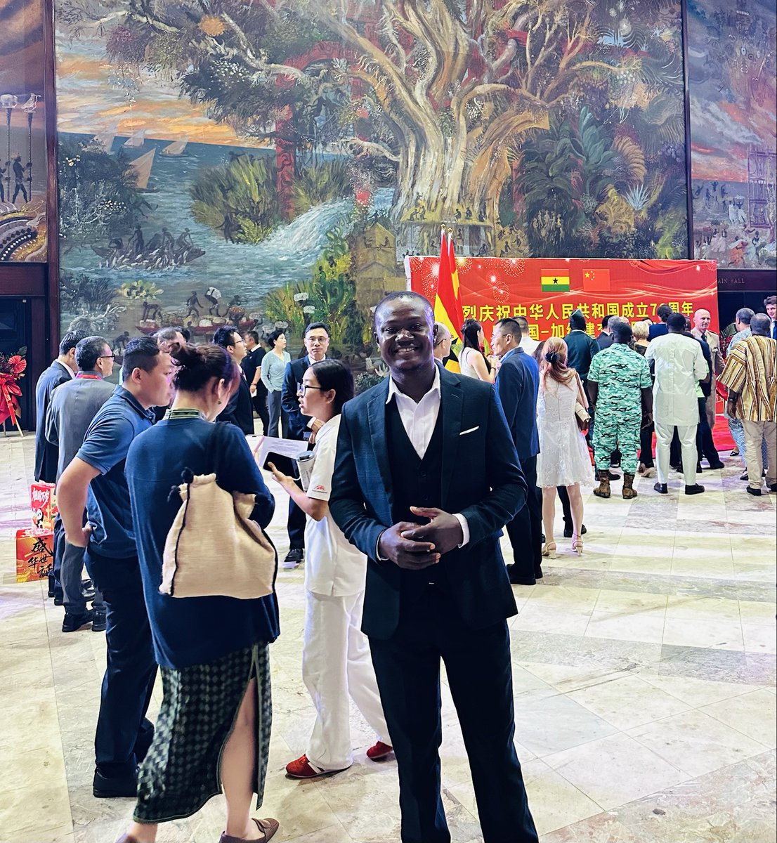thepaulfrimpong's tweet image. 🇨🇳 𝐂𝐞𝐥𝐞𝐛𝐫𝐚𝐭𝐢𝐧𝐠 𝟕𝟔 𝐘𝐞𝐚𝐫𝐬 𝐨𝐟 𝐭𝐡𝐞 𝐏𝐑𝐂 &amp;amp; 𝟔𝟓 𝐘𝐞𝐚𝐫𝐬 𝐨𝐟 𝐆𝐡𝐚𝐧𝐚–𝐂𝐡𝐢𝐧𝐚 𝐅𝐫𝐢𝐞𝐧𝐝𝐬𝐡𝐢𝐩 🇬🇭

An evening filled with 𝐛𝐫𝐞𝐚𝐭𝐡𝐭𝐚𝐤𝐢𝐧𝐠 𝐜𝐮𝐥𝐭𝐮𝐫𝐚𝐥 𝐩𝐞𝐫𝐟𝐨𝐫𝐦𝐚𝐧𝐜𝐞𝐬

#GhanaChinaRelations ##CulturalExchange @ChinaEmbinGH