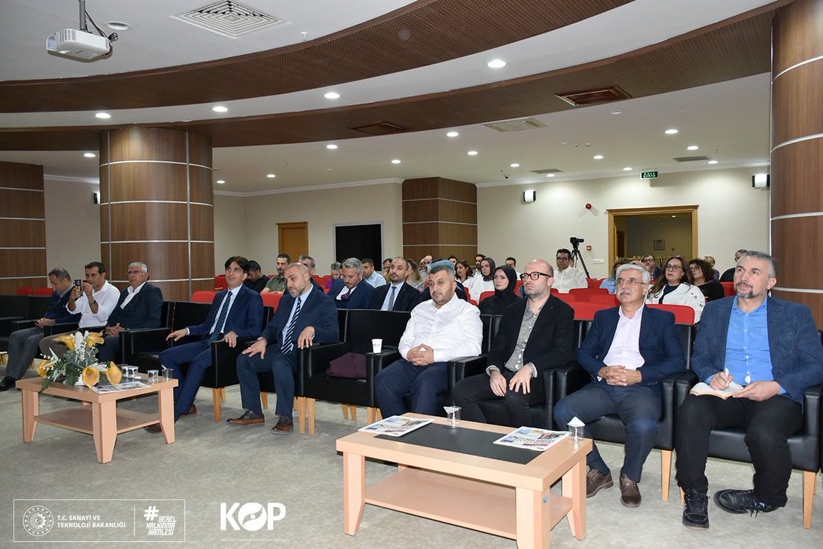 Kurumsal gelişim faaliyetleri kapsamında, İdaremiz personeline yönelik Konya Teknik Üniversitesi öğretim üyesi Doç. Dr. Ersin Kaya tarafından “Yapay Zeka ile Kamu Yönetiminde Dijital Dönüşüm” konulu seminer düzenlendi.

<a href="/TCSanayi/">Sanayi ve Teknoloji Bakanlığı</a> 
<a href="/KalkinmaAjansGM/">Kalkınma Ajansları Genel Müdürlüğü</a>