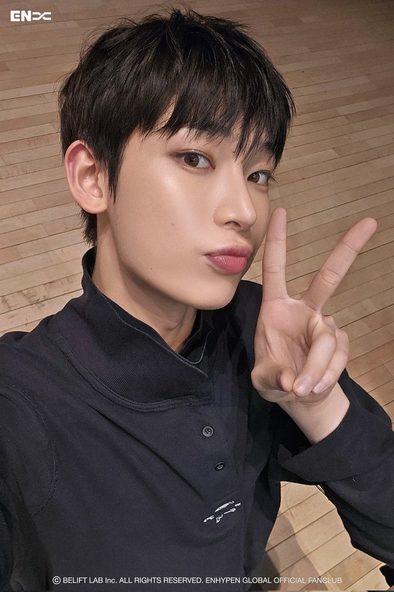 blckpnksn's tweet photo. 'DESIRE : UNLEASH' Selfies (2) 📸

(1/2) #SUNOO https://t.co/16v9MufJBb