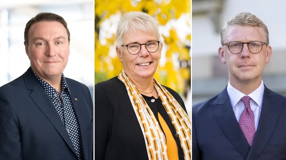 Håll löftena om infrastruktur i Stockholm-Mälarregionen 🚌🚆🛳️✈️
Jens Sjöström (S), @Ktamsons (M) och Monica Johansson (S) i presidiet för Mälardalsrådets #infrapol #EnBättreSits skriver tillsammans på @Altingetse debatt.
Läs debattartikeln här: altinget.se/infrastruktur/…