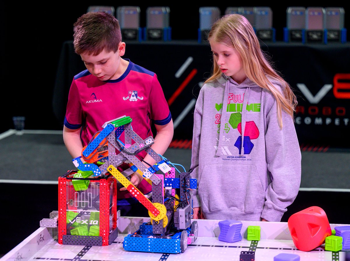 VEXRoboticsUK's tweet image. It's time to open the doors for a new season of competitors 👀
Do YOU want to get involved with competitive robotics this year? 🤖
#VEXRobotics competitions prepare students to become future innovators!
95% of participants report an increased interest in #STEM subjects and…