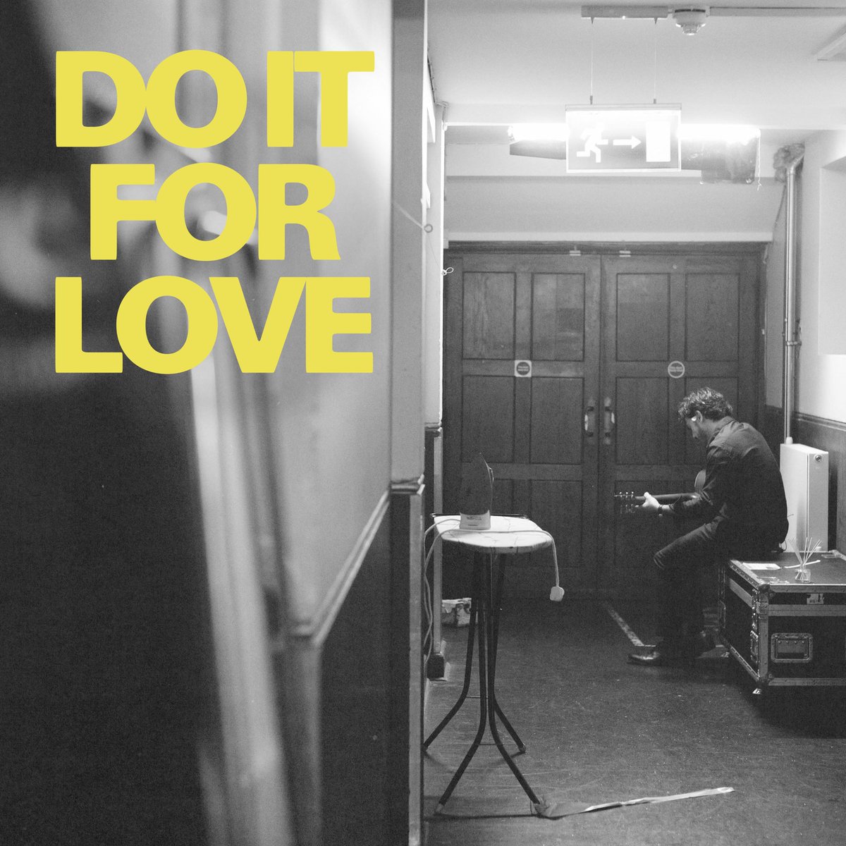 JackSavoretti's tweet photo. Every choice, every risk, every song… has always been for love.
My new single “Do It For Love” is out tomorrow at 9 a.m. UK time!
Pre-save it now: https://t.co/EiUoV9bH9I
#DoItForLove https://t.co/0RA0c5EAfP