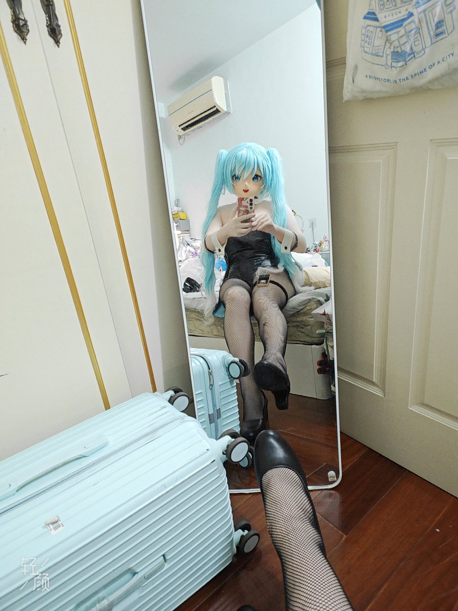 洛下过往璃去✿ tweet media