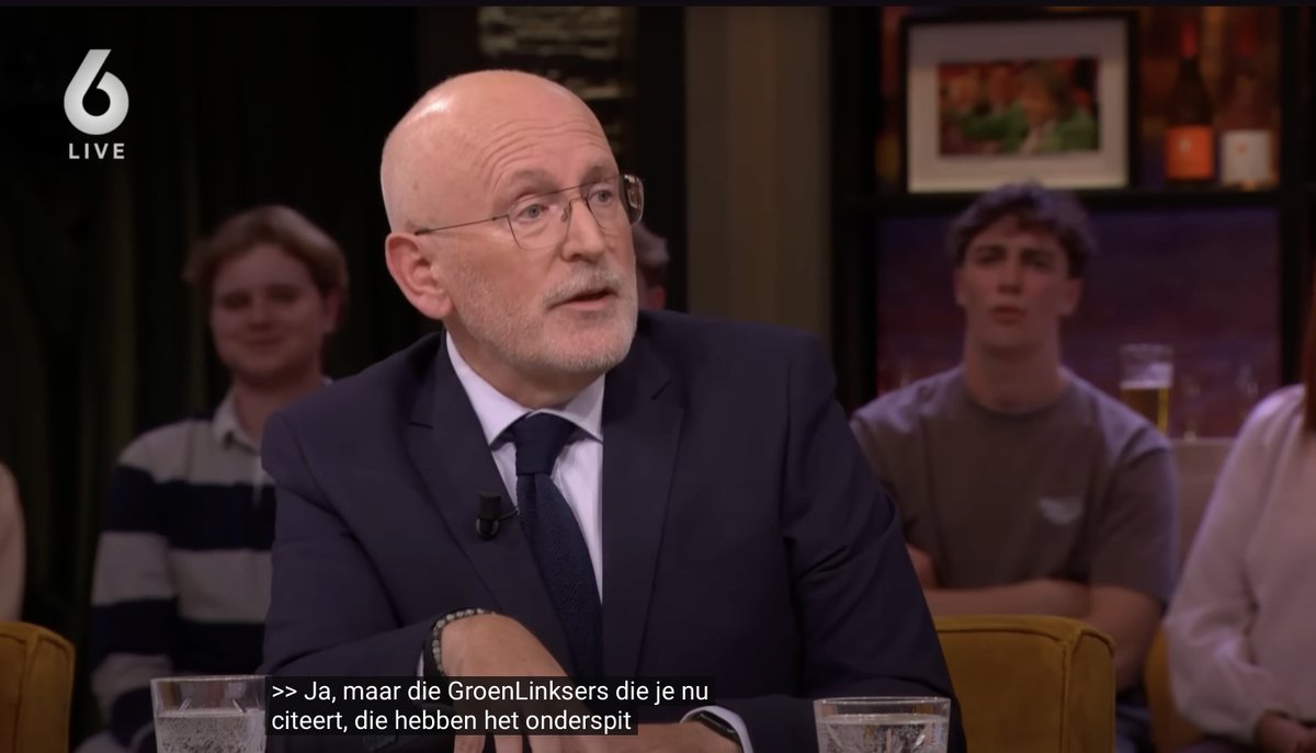 Voor de bühne voor de bus...

Timmermans praat stoer over asiel door partner Groen Links publiekelijk te corrigeren. Allemaal show! GL-PvdA stemt tegen iedere wet die de toestroom van asielzoekers moet beperken. 

Ze willen het niet, ze doen het niet...
