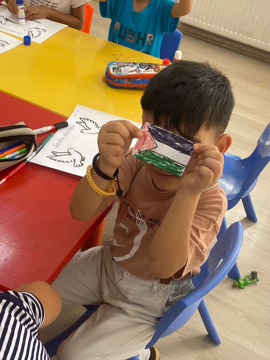 İlçemize bağlı Eğitim ve Öğretim kurumlarımızda Filistin’e destek etkinlikleri yapıldı  
#GazzeİçinHareketeGeç