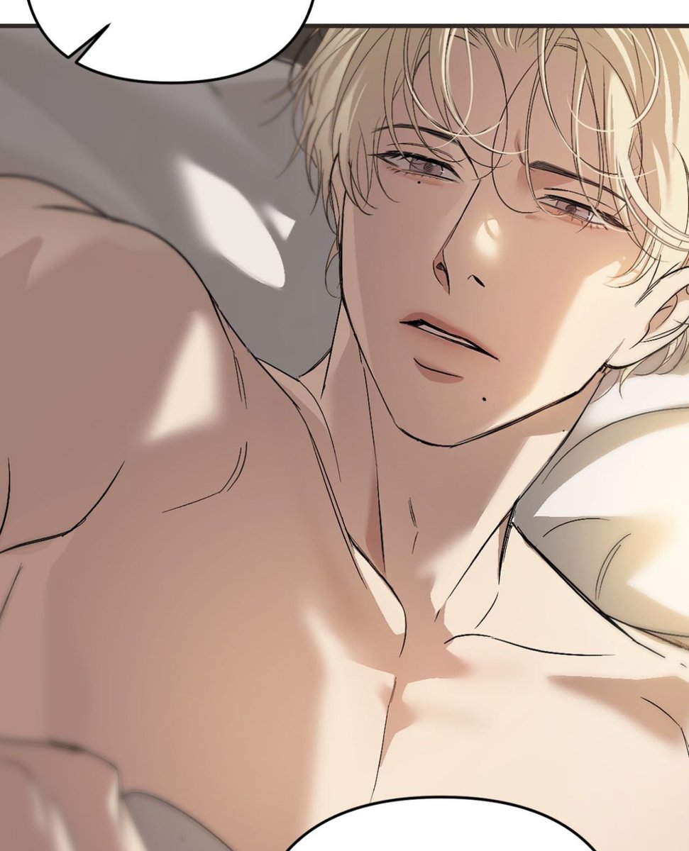 omimiyaa's tweet image. He’s so fvcking beautiful and he knows it 

#Backlight