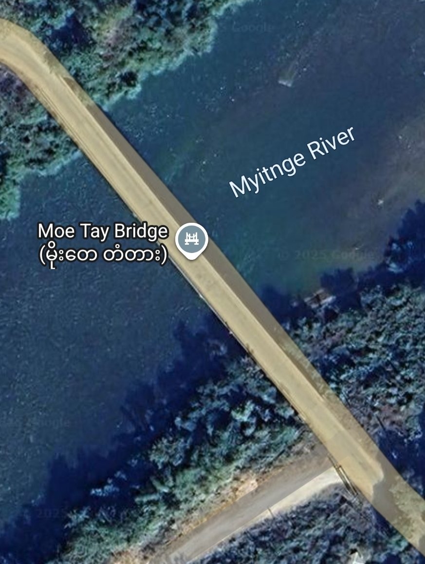 UAung1262022's tweet photo. The #TNLA Palaung insurgents have once again blown up the #MoeTay Bridge, which connects #Hsipaw to #Namtu and #Namhsan.
#MyanmarFactCheck
#WhatsHappeningInMyanmar https://t.co/fTjDefD4ax
