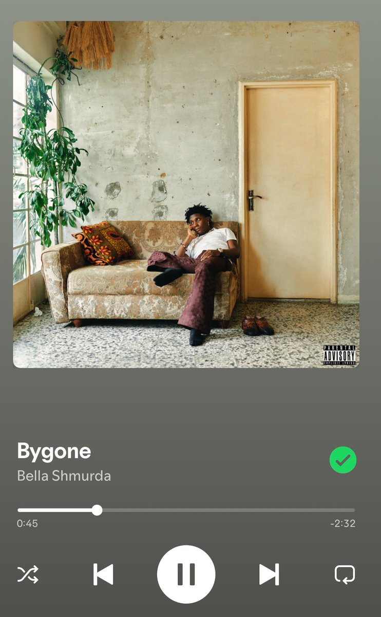 Justvibes_Vivz's tweet photo. This is a beauty, guys @BellaShmurda @ckay_yo 

Absolutely in love with how it sounds, how Bella starts the song and carries his voice throughout the song. Ckay is perfect for this sound. It brought out the beauty of both of their voices. https://t.co/BuTEZkg1Ga
