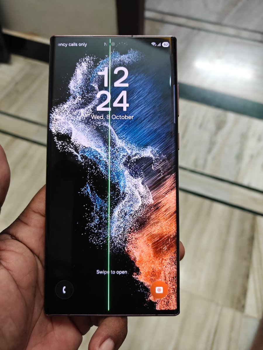 MManashae84990's tweet image. I’m a loyal Samsung customer using Galaxy S22 Ultra &amp;amp; now Z Fold 7.
After a software update,my S22 Ultra got a green line.
Service center rejected free replacement for minor scratches.I didn’t cause this line issue,Samsung’s update did.not fair. @SamsungIndia ! #GreenLineIssue