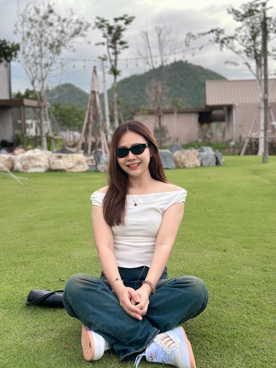 Beemaneerat1996's tweet photo. อะไรที่ toxic ตัดออกให้หมด☺️

#ครูโสด https://t.co/2iK2kEdCdA