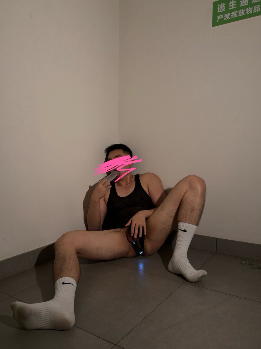 布白Absent. tweet media