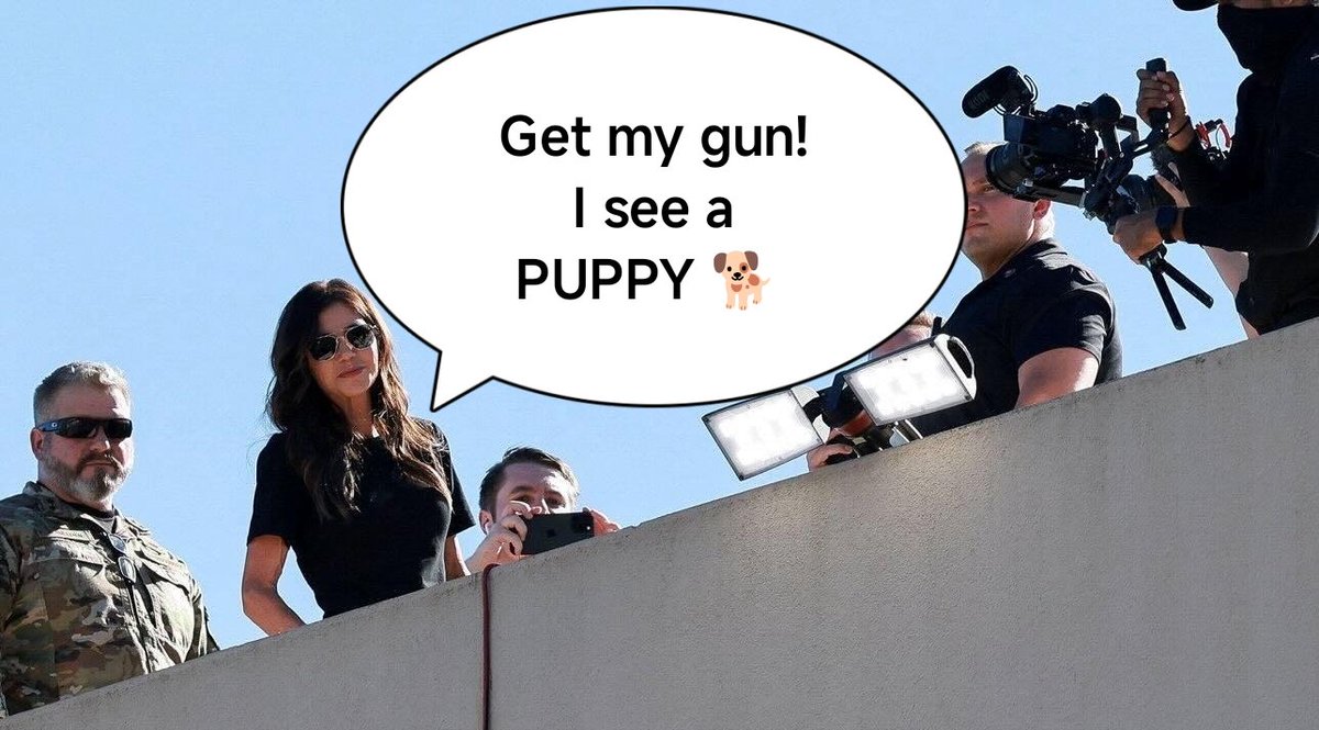 MichaelvanMind's tweet image. #KristiNoem #Puppykiller

#Portland #Oregon #Illinois