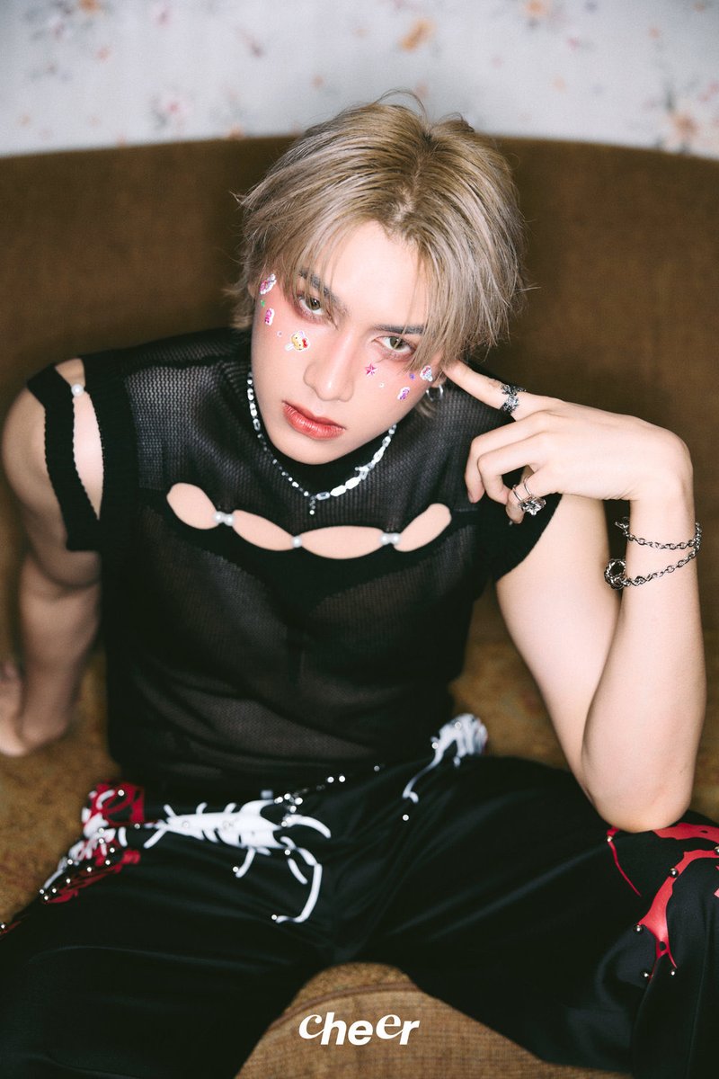 summersyltherin's tweet image. Arghhhh!! God did his big one with him. He&apos;s perfect in every universe 🫠💗
#smartcsnp #smartchallenge #CSNP