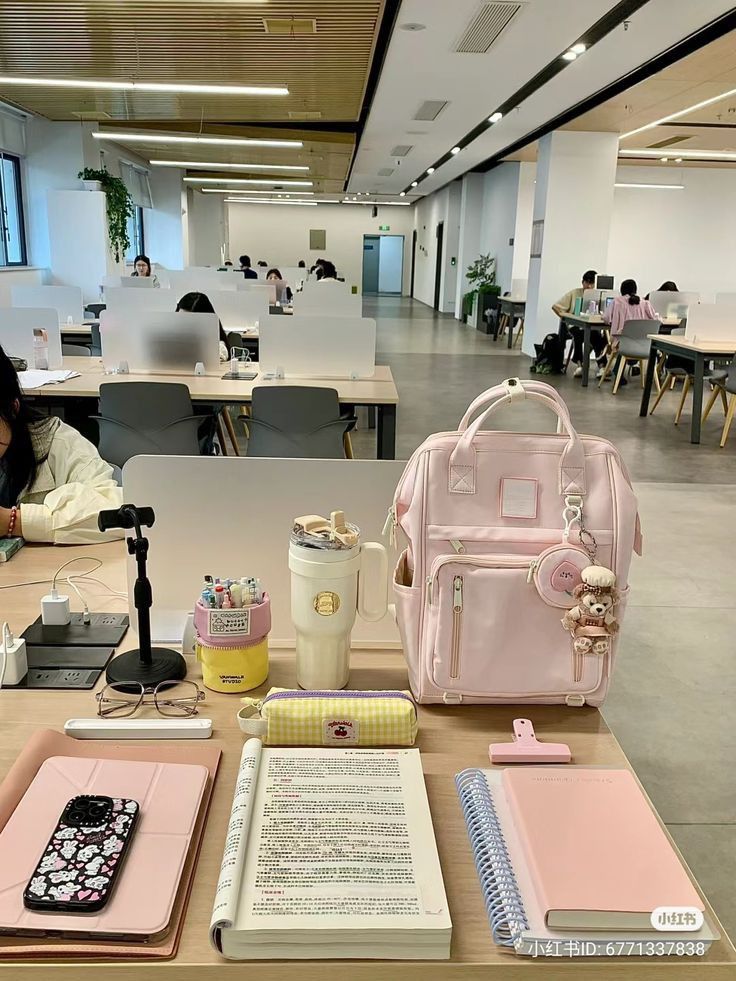 yayaagaleries's tweet photo. “Spilling my school must-haves — pink edition 🎀🩷”

A thread https://t.co/LevLn07KRL